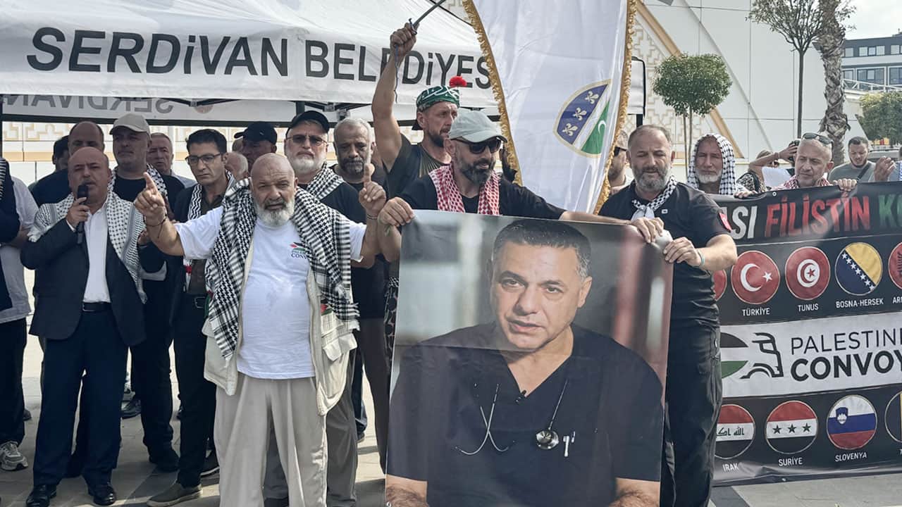 Foto - Üç gün konakladığı Sakarya’dan dualarla uğurlandı! Yolun açık olsun Filistin Konvoyu