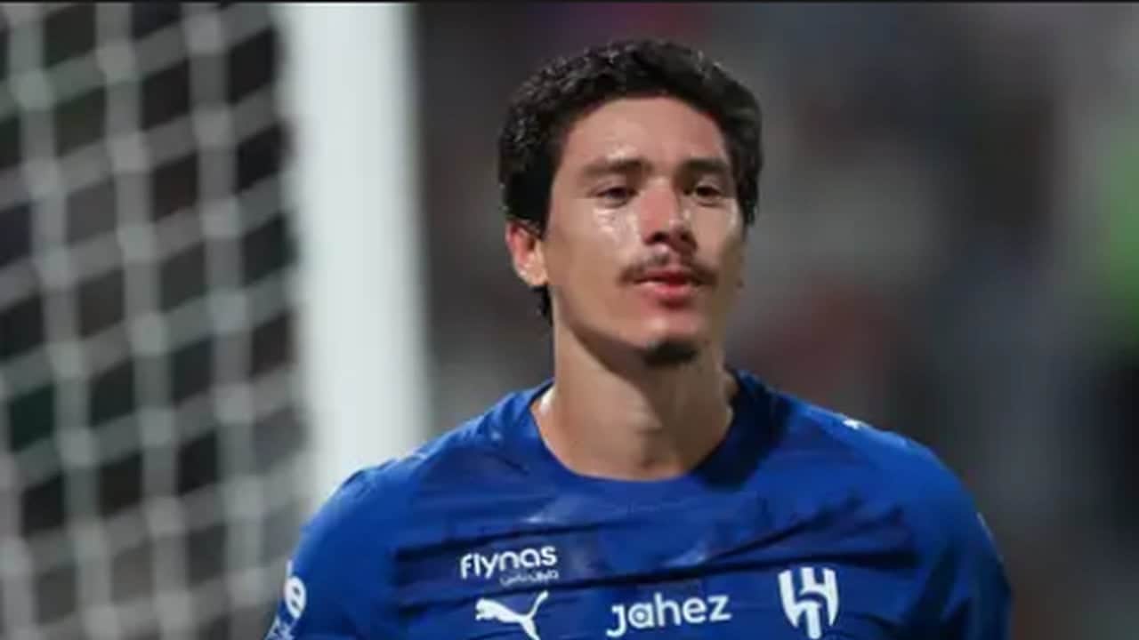 Foto - Uçak kalktı geliyor! Trabzonspor bir yıldız golcüyü daha getiriyor
