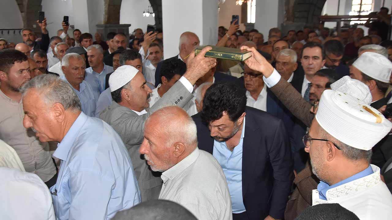 Foto - Ümmet bilinci husumeti bitirdi