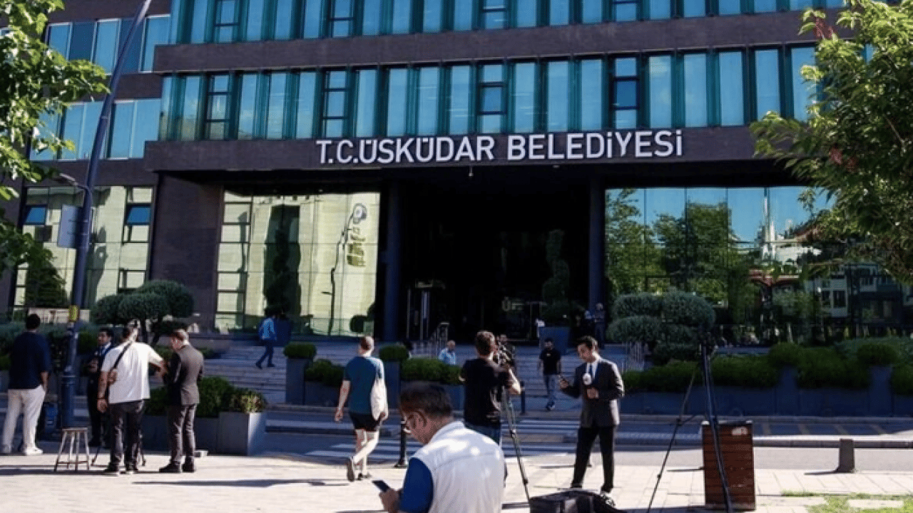 Foto - Üsküdar Belediyesi Başkan Vekili seçiminde arbede: Yeni Partililerden CHP’lilere saldırı