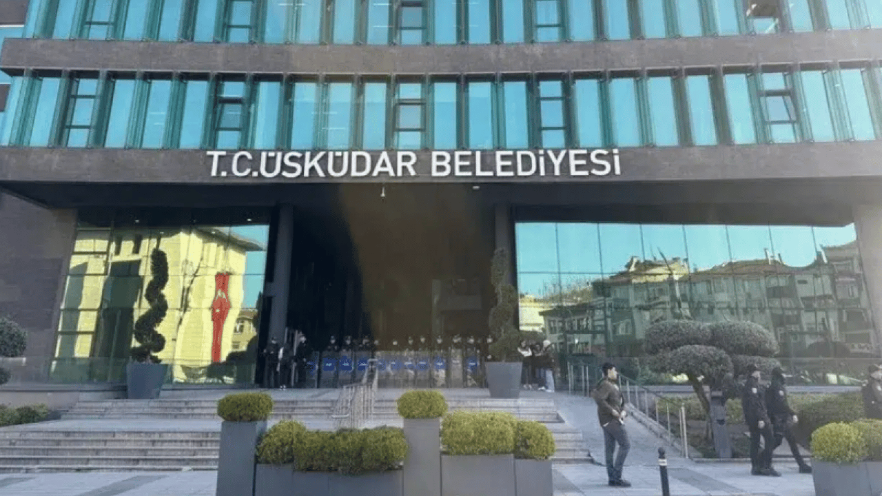 Foto - Üsküdar Belediyesi Başkan Vekili seçiminde arbede: Yeni Partililerden CHP’lilere saldırı
