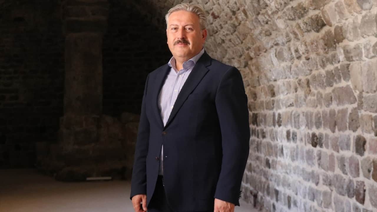 Foto - Üstündeki topraktan kurtuldu tarihi Gön Hanı turizmin hizmetinde