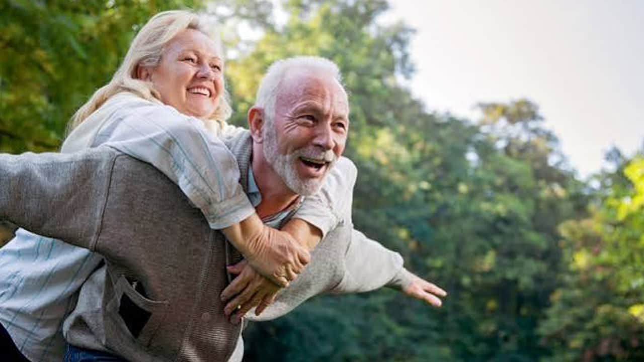 Foto - Uzun yaşam sırrı ne diyet ne egzersiz, sadece bu! Bugün yaparsanız uzun yaşarsınız: İnsan ömrünü uzatmanın sırrı