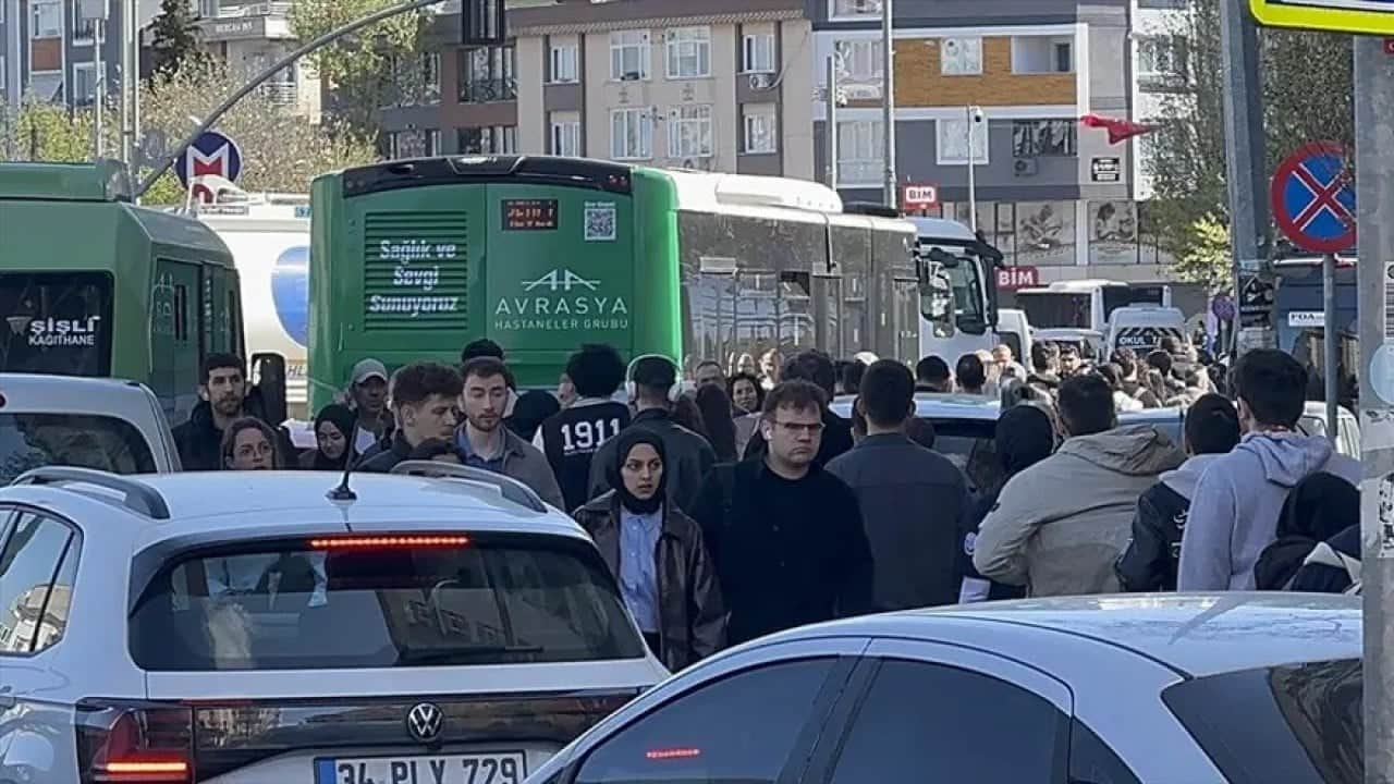 Foto - Vatandaş isyanda: 7 dakikalık yol 35 dakikaya çıktı