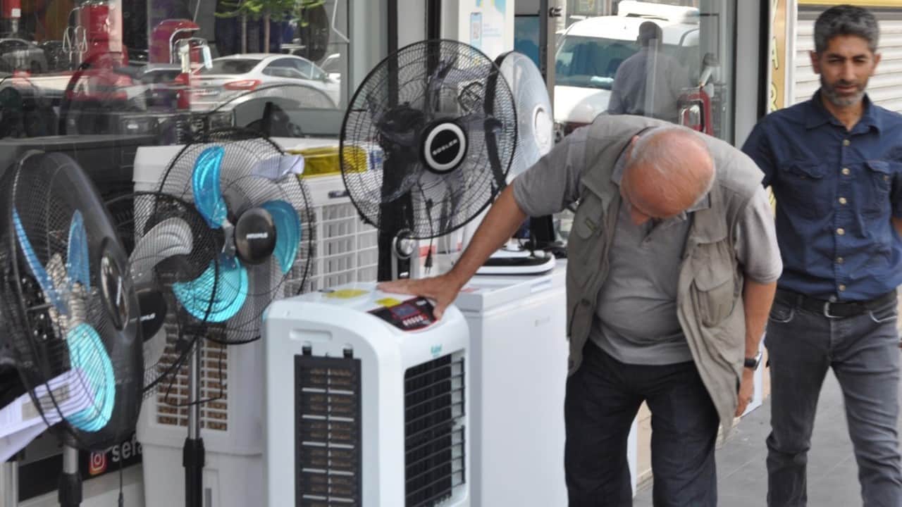 Foto - Vatandaş sıcaklardan bunaldı Vantilatör ve klima satışları patladı