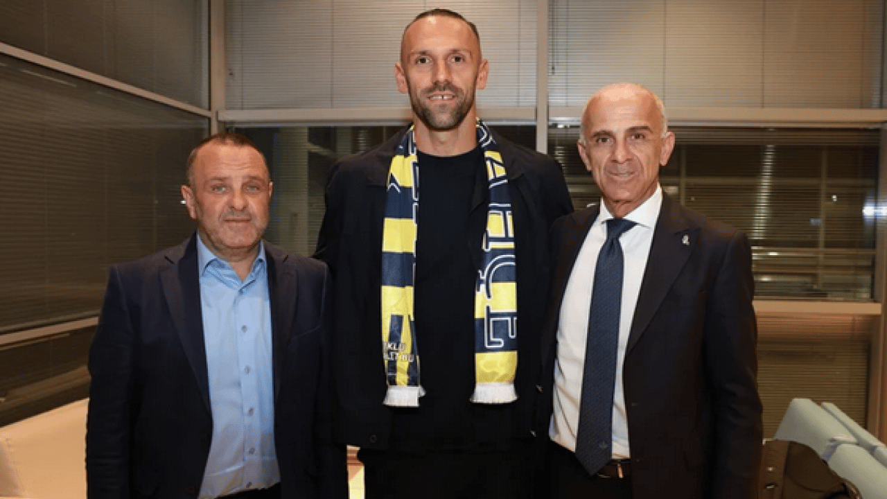 Foto - Vedat Muriç, 3 yıllığına Fenerbahçe'de