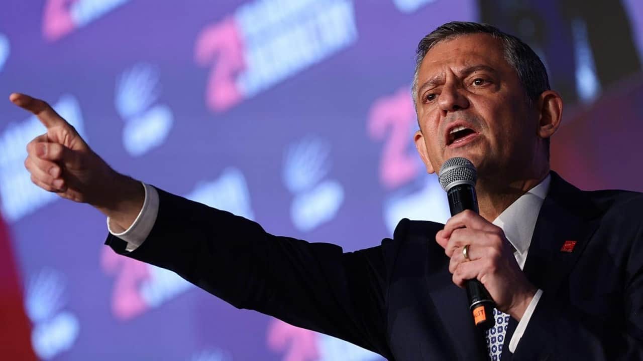 Foto - Vekiller kılıçları çekti! CHP’den Özgür Özel’i dumura uğratacak "fezleke" hamlesi