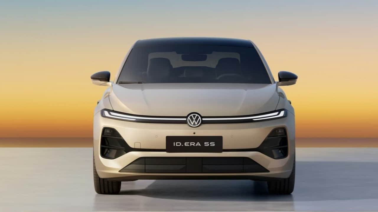 Foto - Volkswagen’den yakıt cimrisi otomobil!