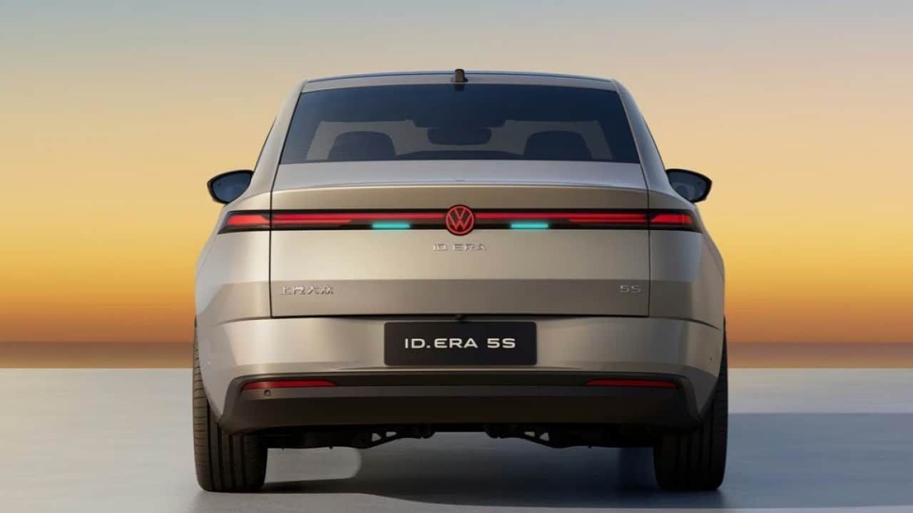 Foto - Volkswagen’den yakıt cimrisi otomobil!