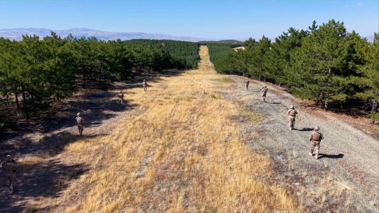 Foto - Yangın riskine karşı asker sahaya indi Yeşil vatana komando kalkanı 