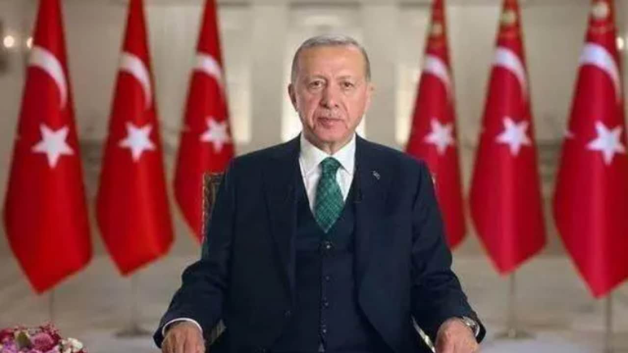 Foto - Yapay zeka cevapladı: İşte son 30 yılın en başarılı liderleri!