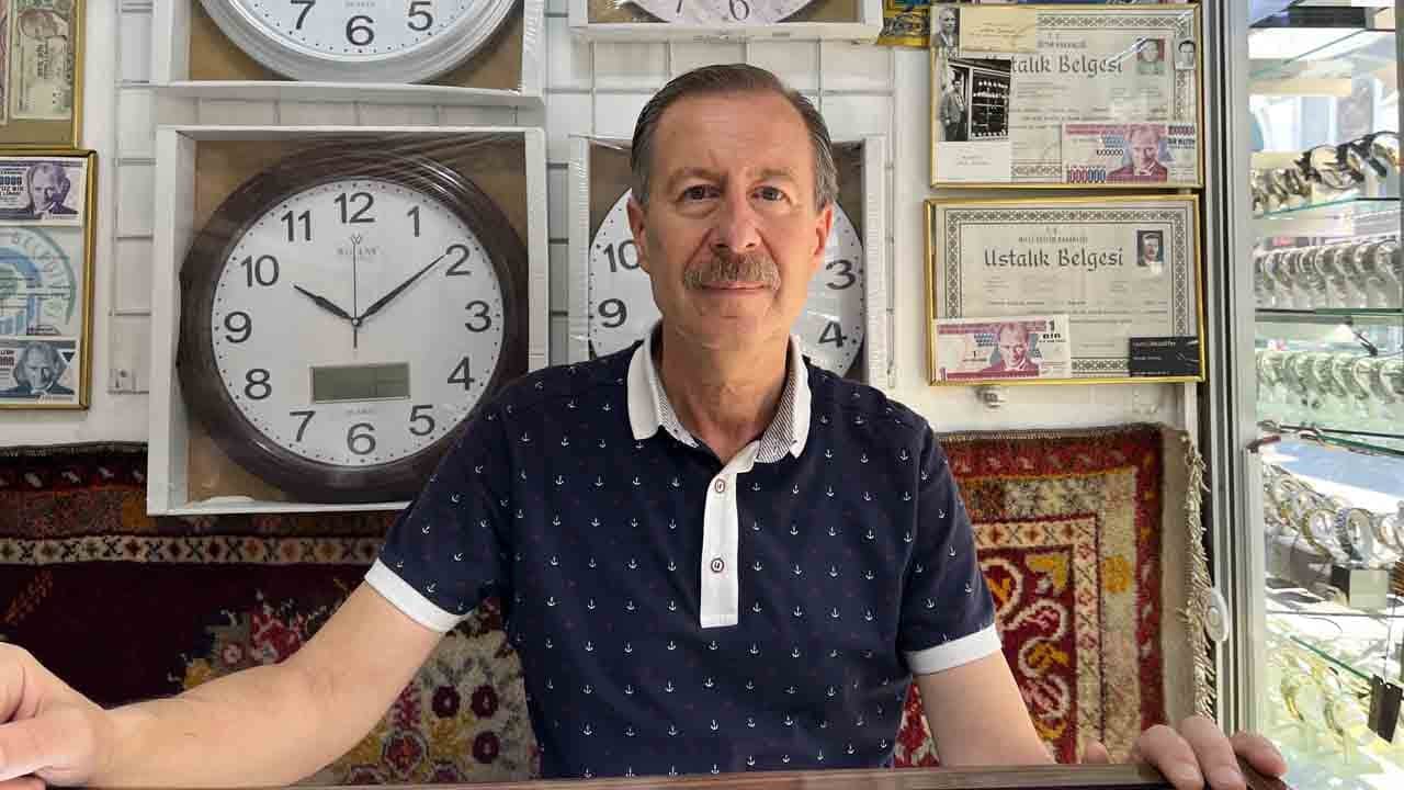 Yarım asırlık tamirci, çıraksızlıktan şikayetçi: Dijital çağ saat tamircilerini de vurdu