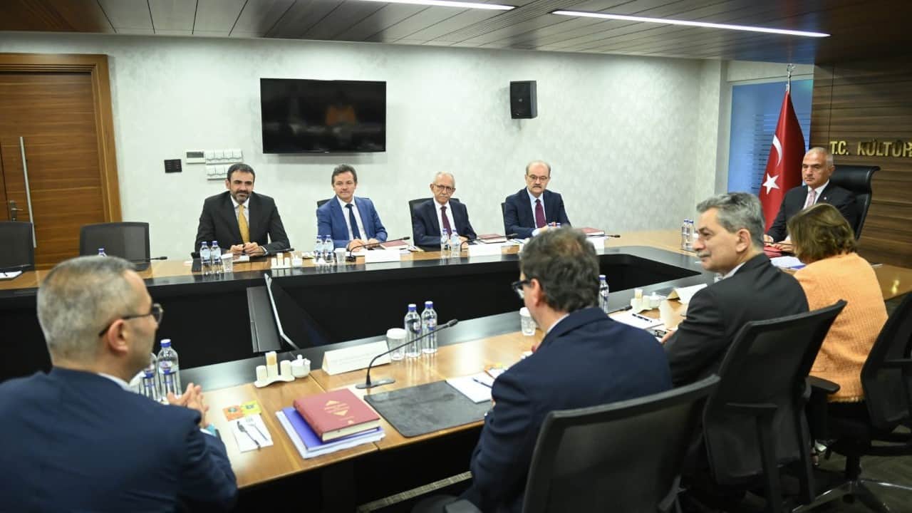 Foto - YEE’de kan değişimi