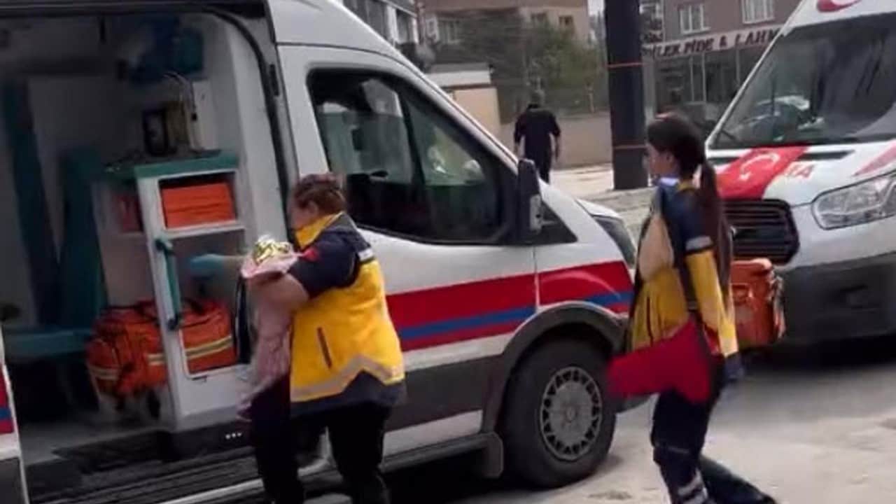 Foto - Yer: CHP'nin kalesi İzmir! Cami avlusunda büyük skandal