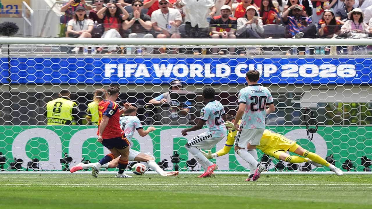 Foto - Yıldız futbolcu sahneye çıktı! İspanya yarı finale yükseldi