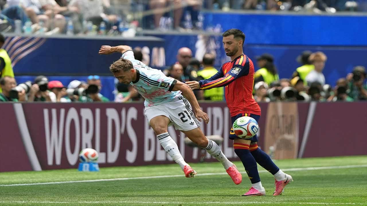 Foto - Yıldız futbolcu sahneye çıktı! İspanya yarı finale yükseldi