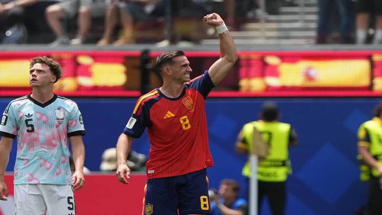 Foto - Yıldız futbolcu sahneye çıktı! İspanya yarı finale yükseldi