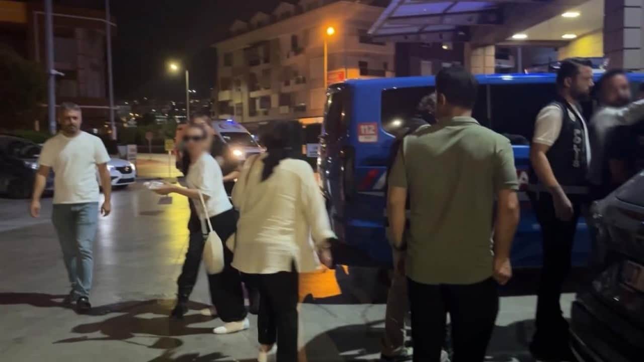 Foto - Yüzsüzlüğün böylesi görülmedi Dolandırıcılara yakınları tam destek verdi!