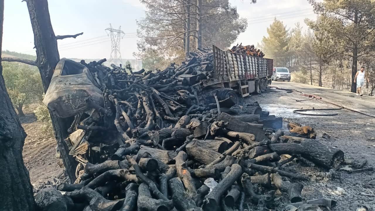 Foto - Zincirleme kazada 1 ölü 1 yaralı