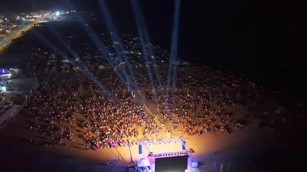 25 bin kişi görmek için gece yarısı gökyüzüne baktı!