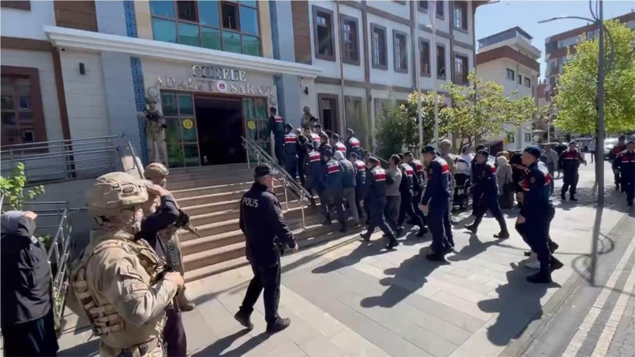 34 il merkezli ‘Dolandırıcılık ve Yasa Dışı Bahis' operasyonu 293 gözaltı