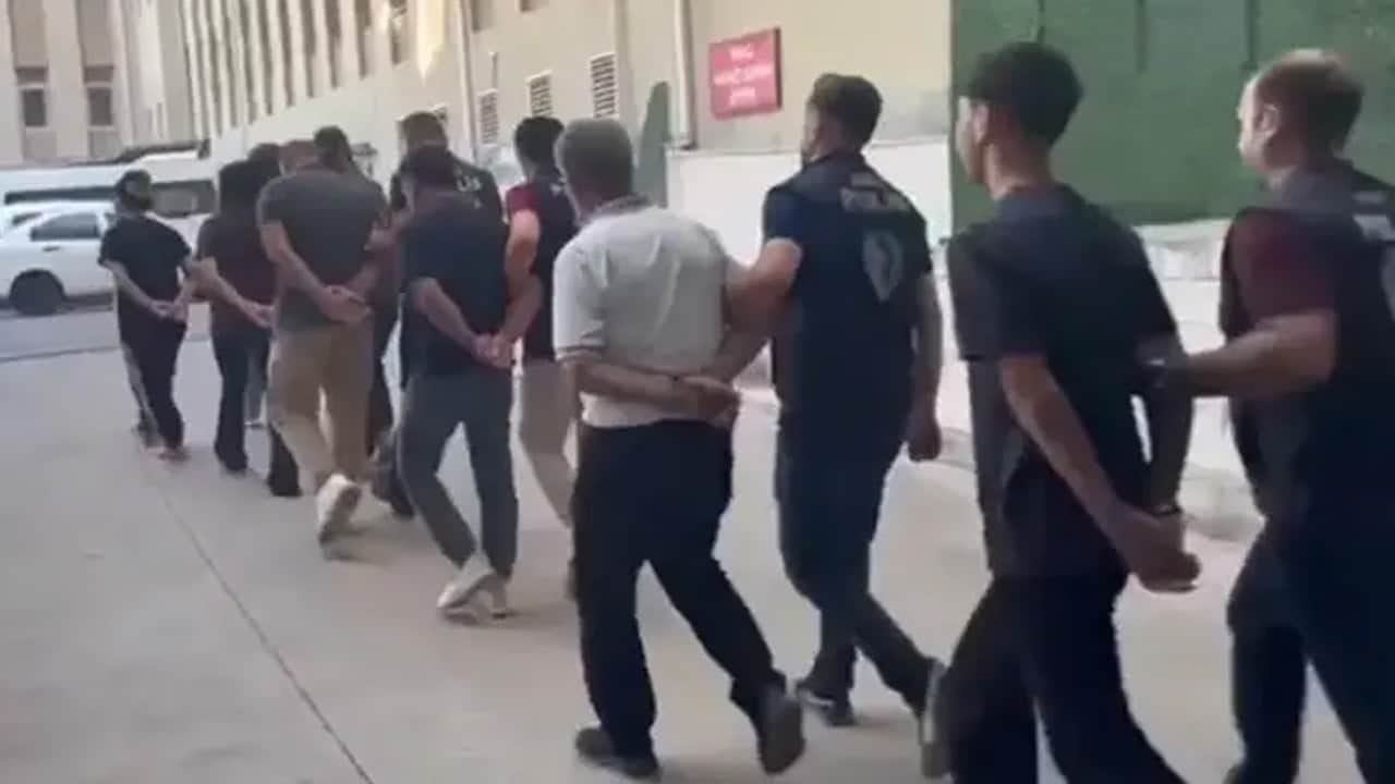 8 ilde siber zorbalık ve şantaj operasyonunda 10 gözaltı