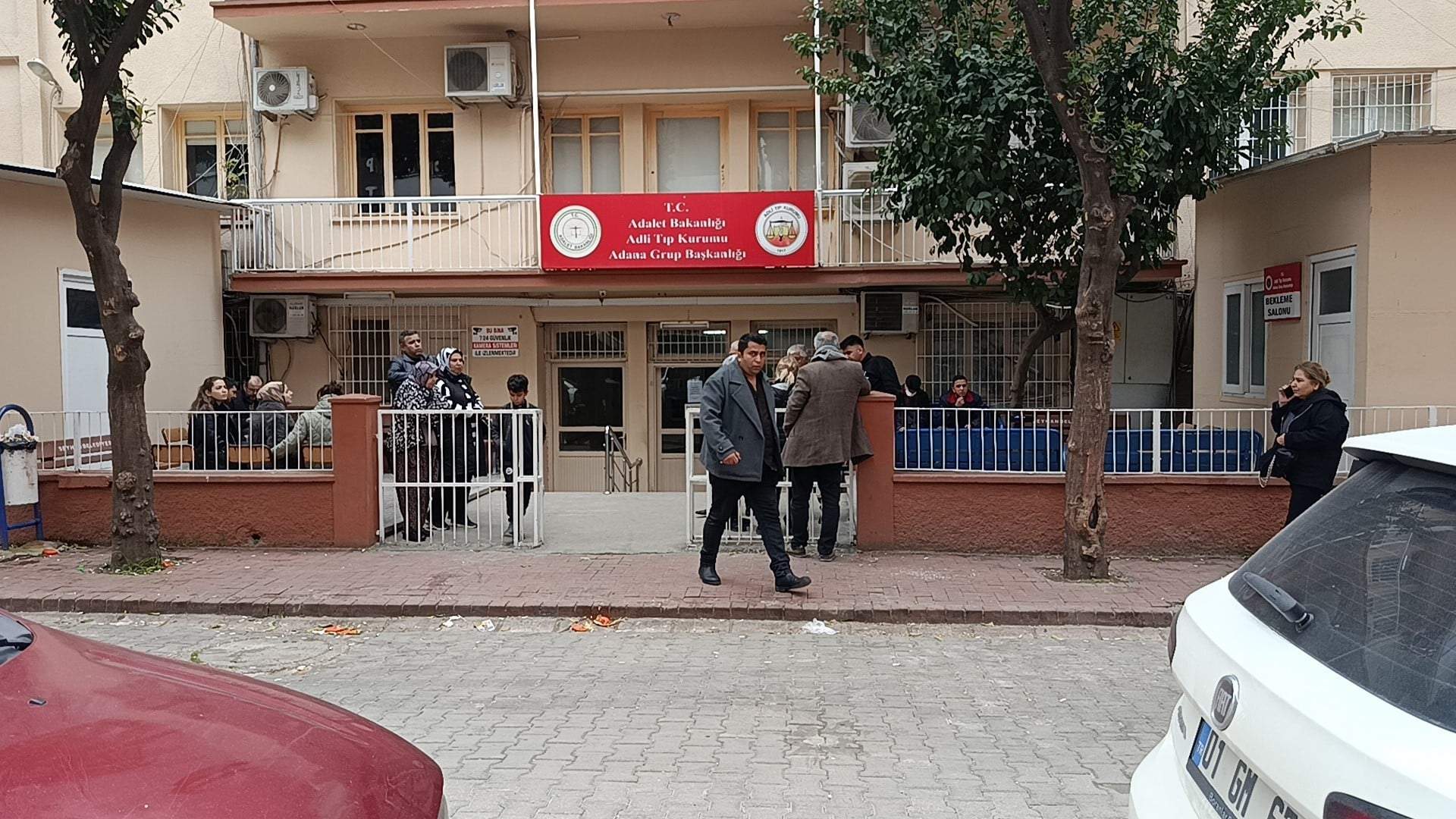 Adana'da yol kesen zorbalar dehşet saçtı: 17 yaşındaki Erdoğan hayata veda etti!