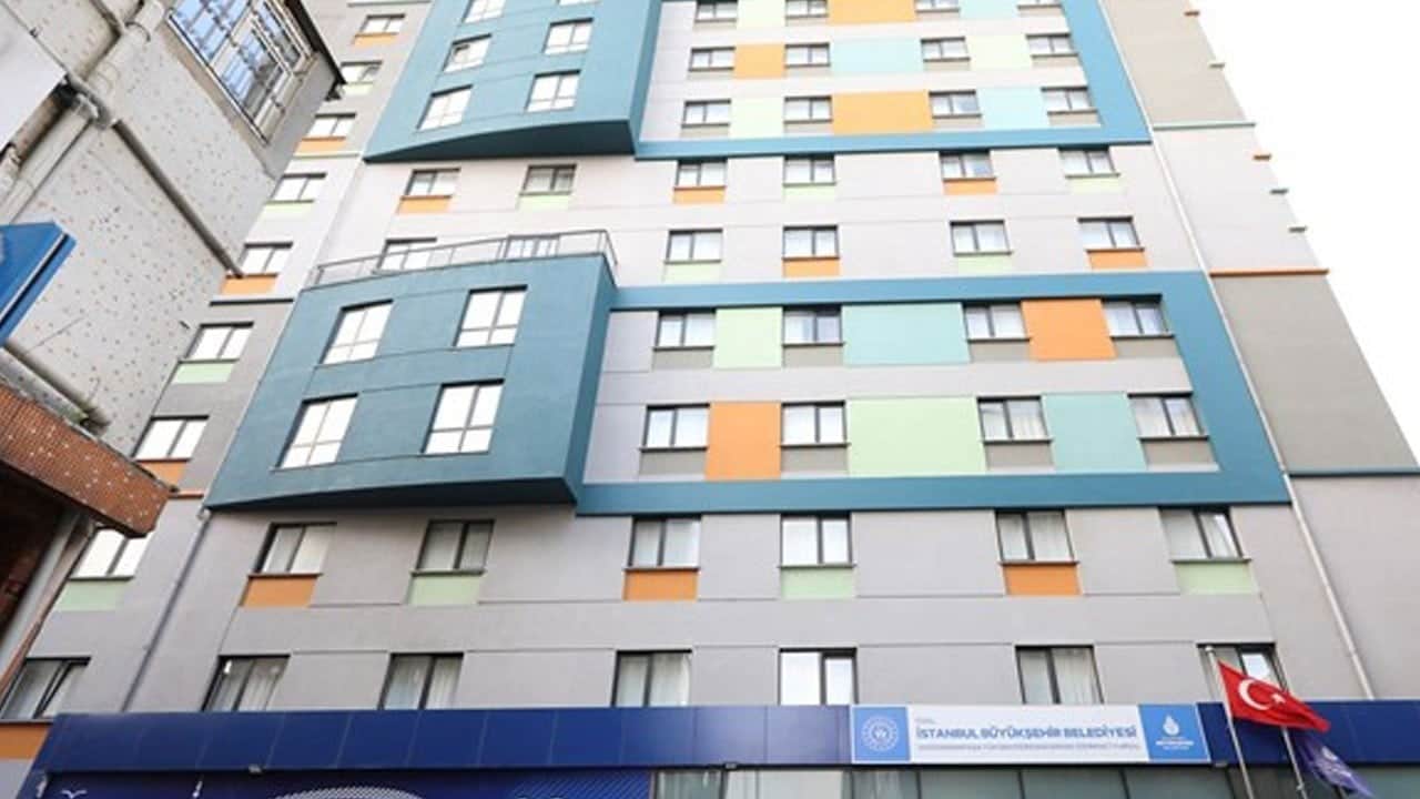 AK Parti karşı çıktı ama… İBB öğrenci yurt ücretlerine yüzde 35 zam yaptı