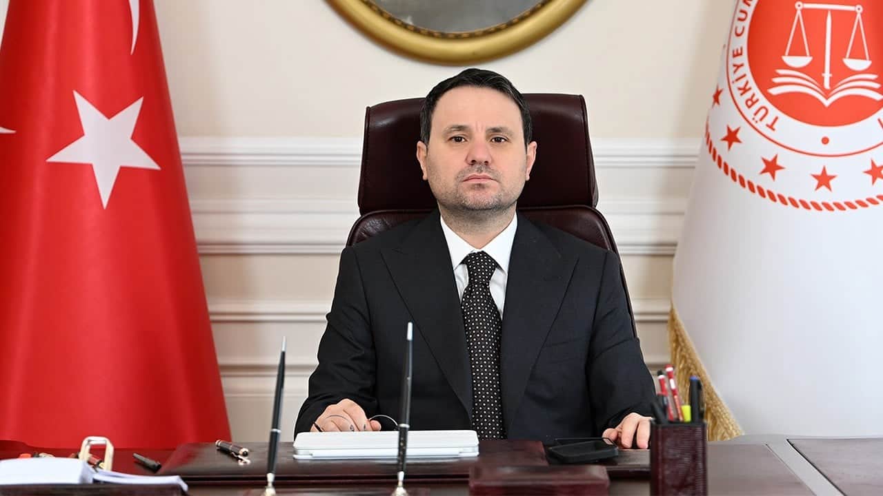 Bakan Gürlek’ten yüksek yargı organlarına seçilen üyelere tebrik