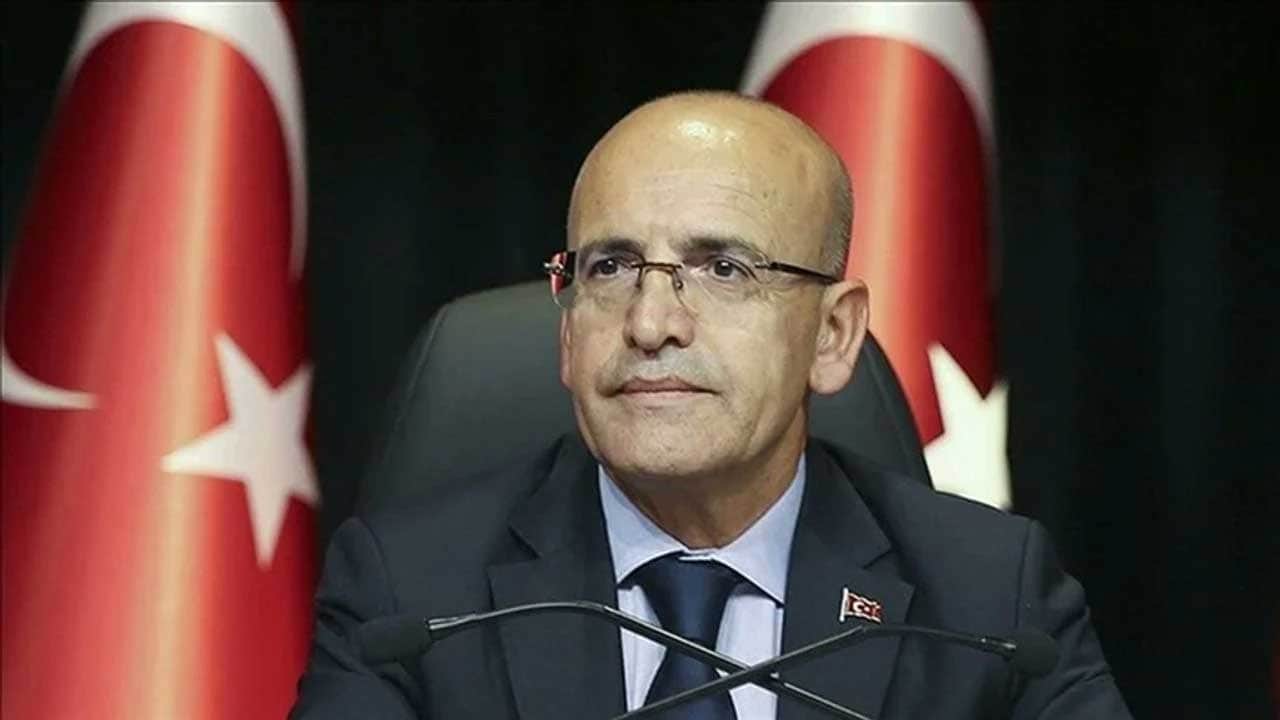 Bakan Şimşek duyurdu: Önemli ölçüde azaldı