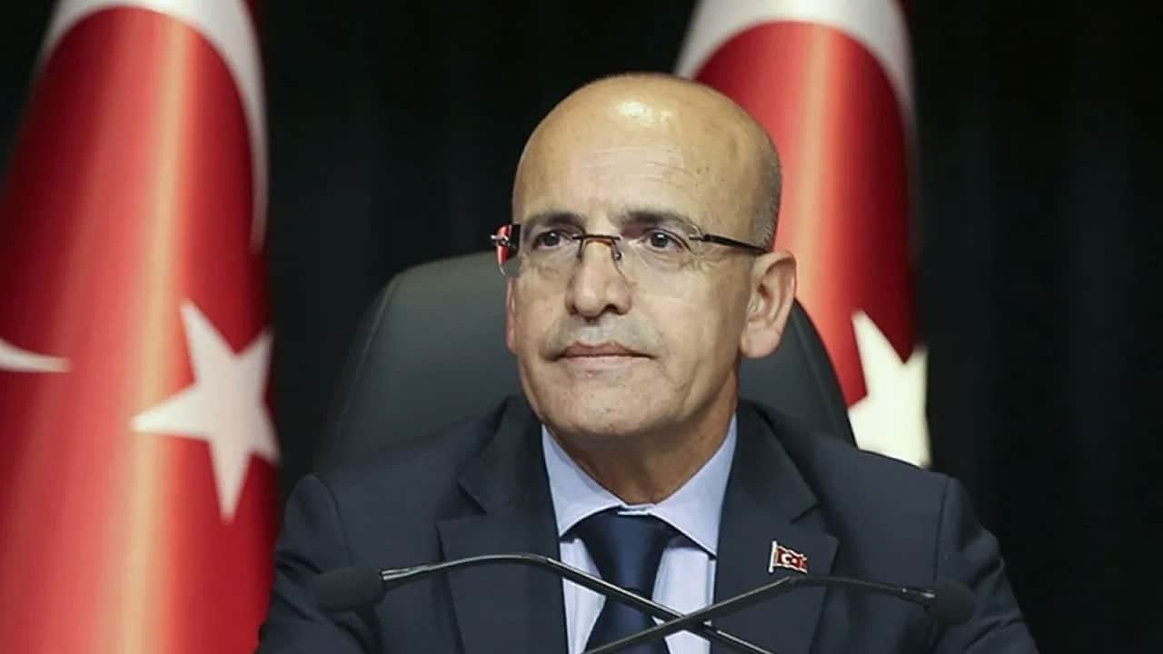 Bakan Şimşek konferansta konuştu: Ekonomideki en büyük sorun...
