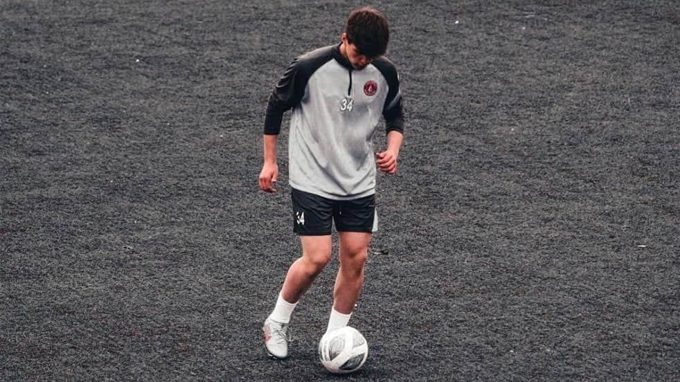 Bayram tatili için İstanbul’a gelmişti! 21 yaşındaki futbolcu silahlı saldırıda öldürüldü