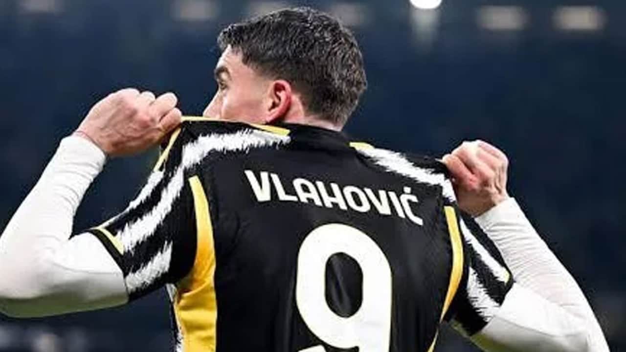 Beşiktaş, Vlahovic’i resmen açıkladı