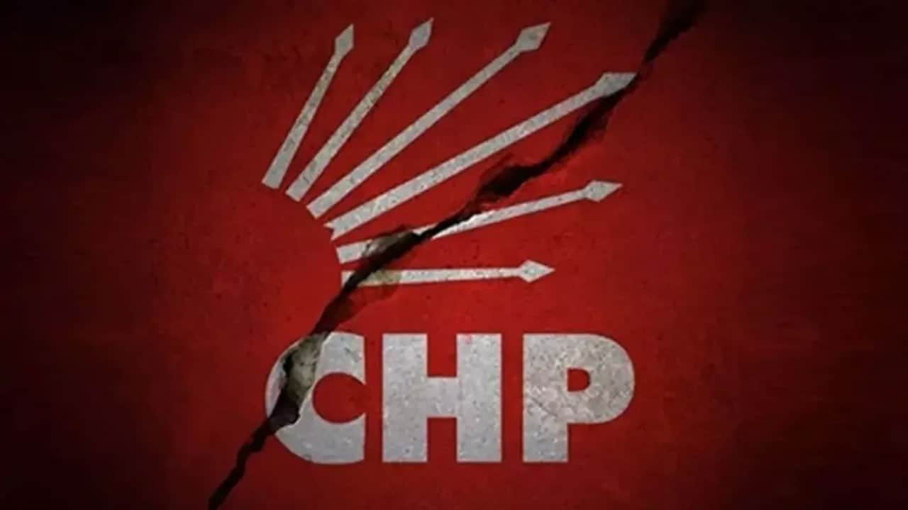 Bir CHP’li daha partisinden istifa etti