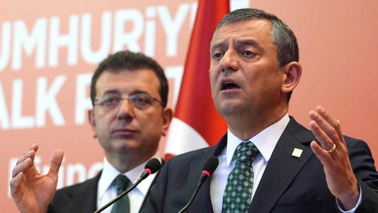 CHP eleştireni atıyor