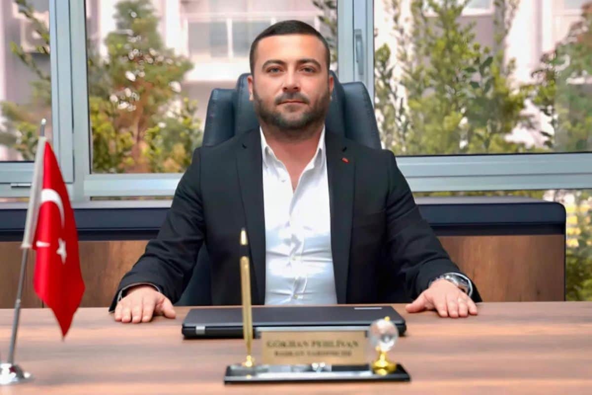 CHP'li Seferihisar Belediyesi'nde rüşvet çarkı patladı! Belediye Başkan Yardımcısı dahil 5 kişi tutuklandı!