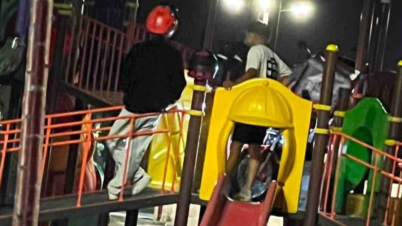 Çocuk parkında skandal olay!