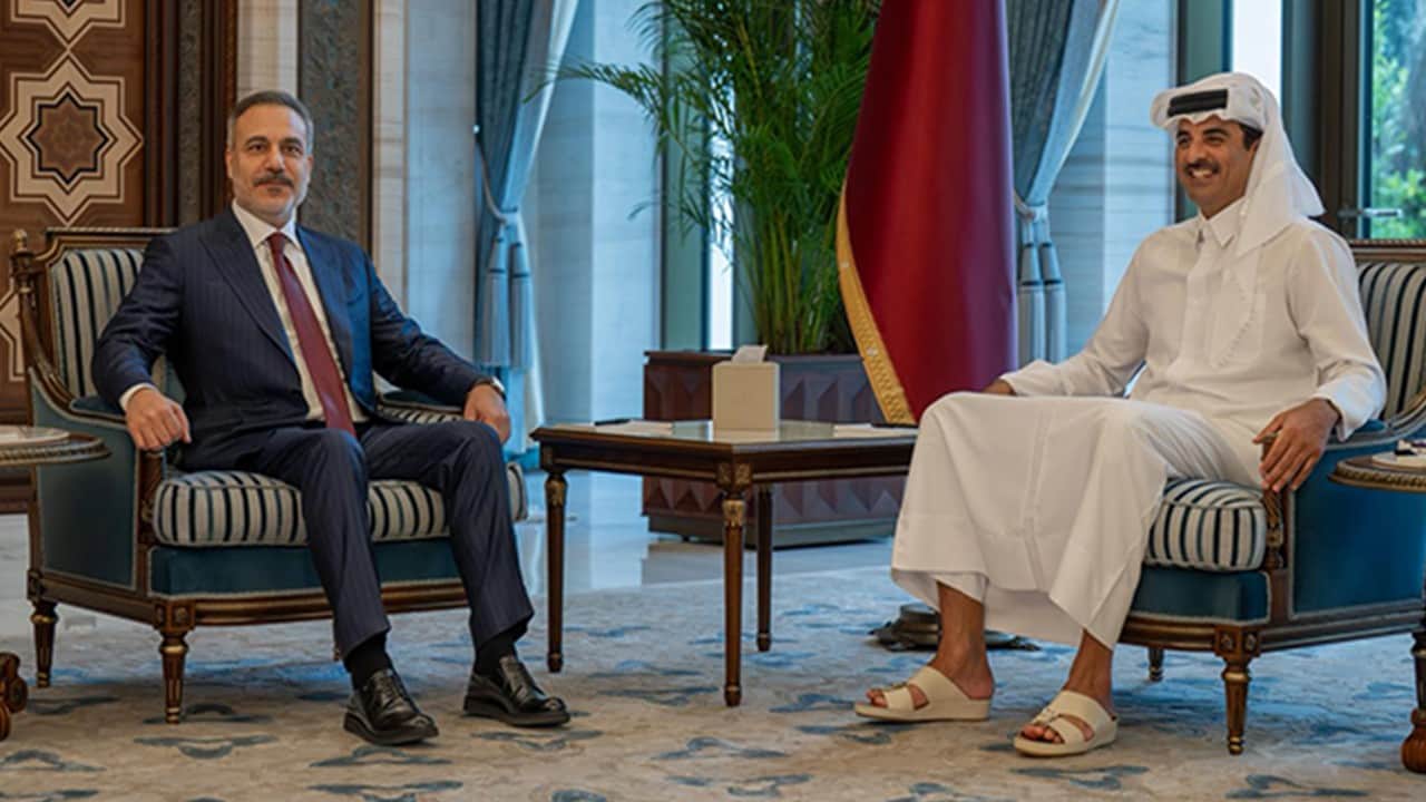 Dışişleri Bakanı Fidan, Katar Emiri tarafından kabul edildi