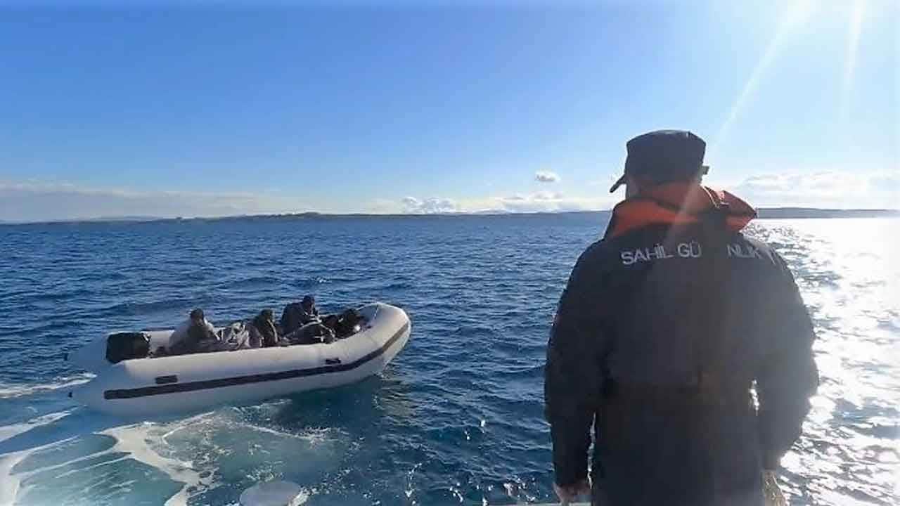 Ege'de göçmen operasyonu! İzmir açıklarında 43 kişi yakalandı