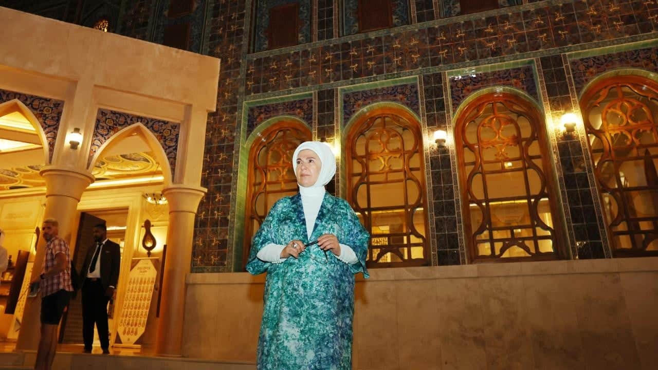 Emine Erdoğan'dan kültür hamlesi! Katar'da tarihe yolculuk yaptı