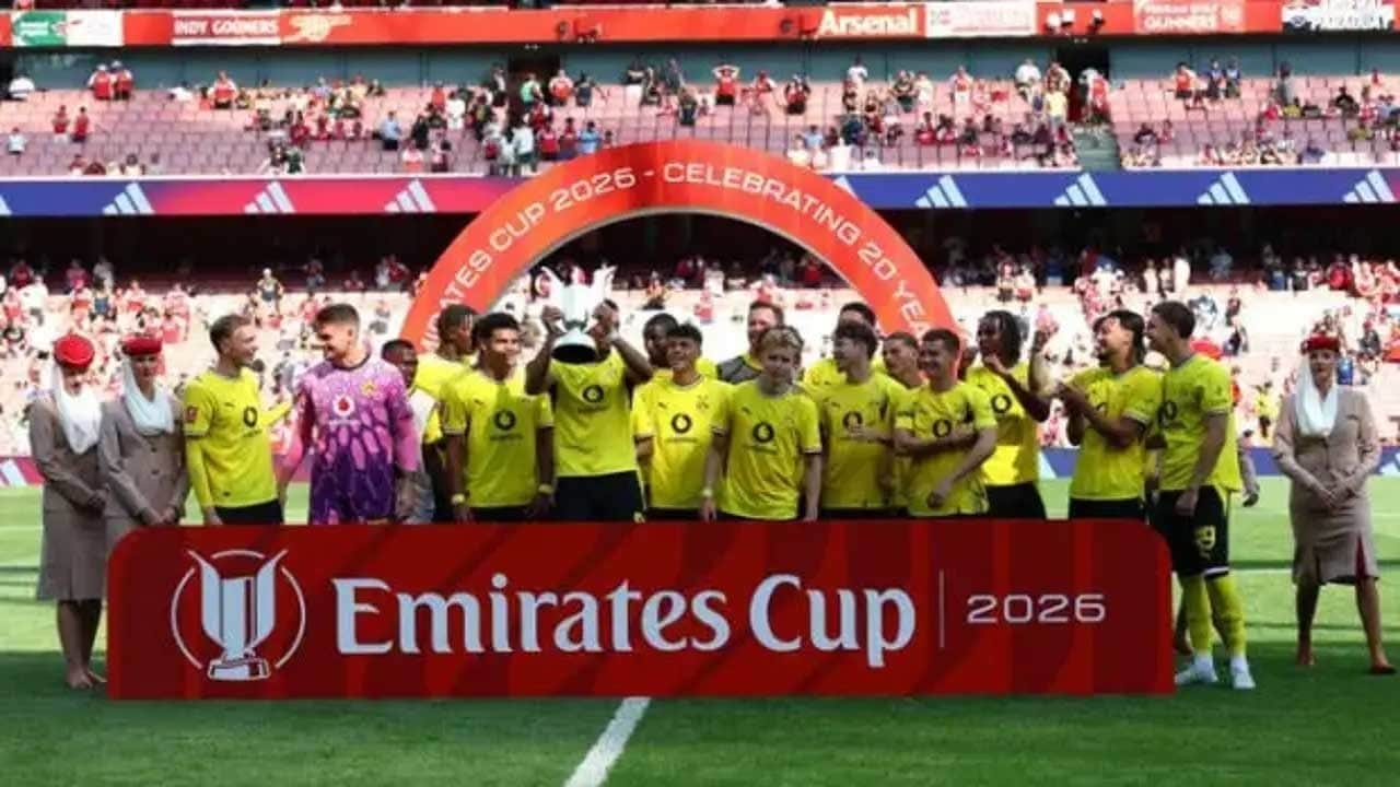Emirates Cup’ta 5 gollü final! Şampiyon Borussia Dortmund