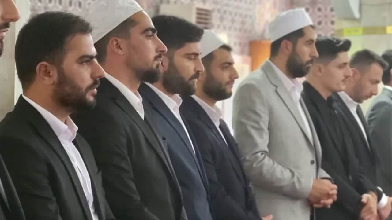 En güzel ezanı okumak için kıyasıya yarıştılar