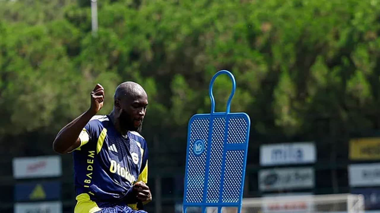Fenerbahçe’de Lyon karşılaşması öncesi Lukaku sürprizi