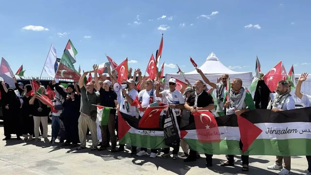 'Filistin Konvoyu' Sakarya'ya ulaştı