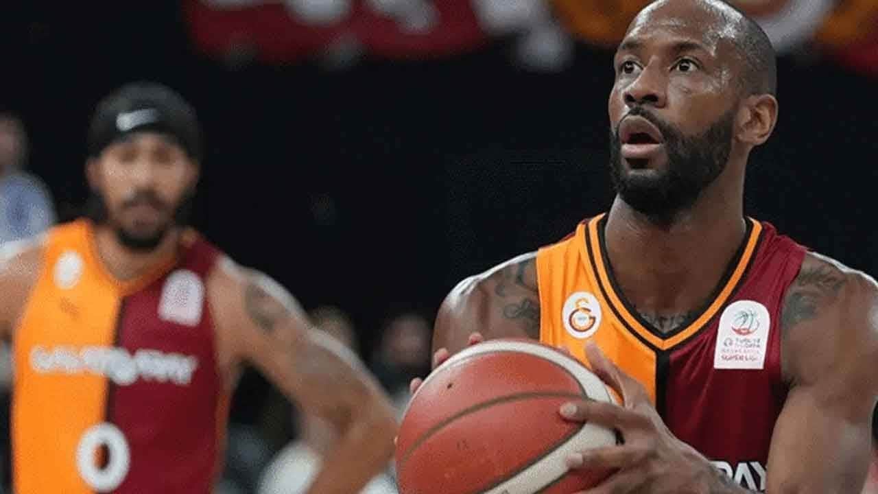 Galatasaray ayrılık rüzgarı! Willi Cummings ile yolları ayırdı