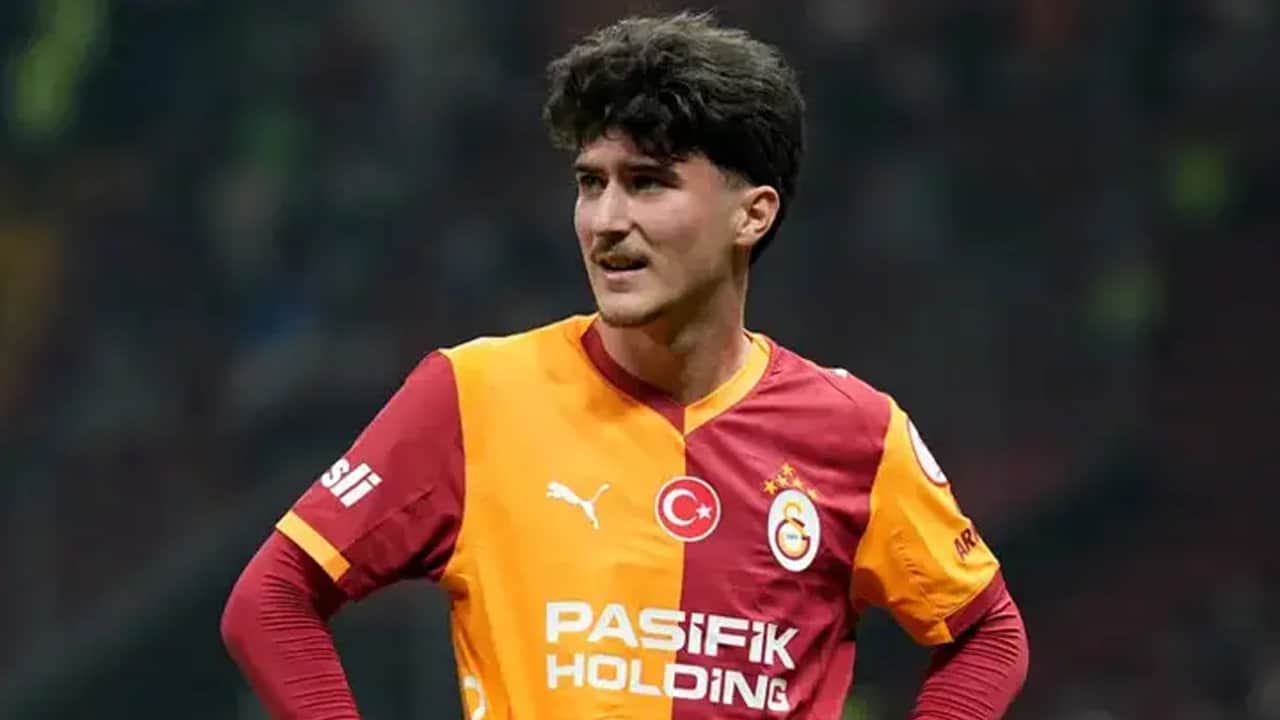 Galatasaray'da bir ayrılık daha!