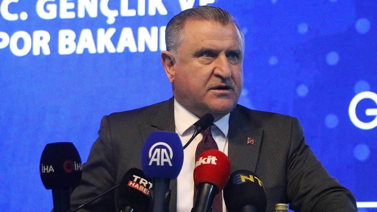 Gençlik ve Spor Bakanı Osman Aşkın Bak'tan Türkiye Yüzyılı mesajı: Gençlerin yüzyılı olacak