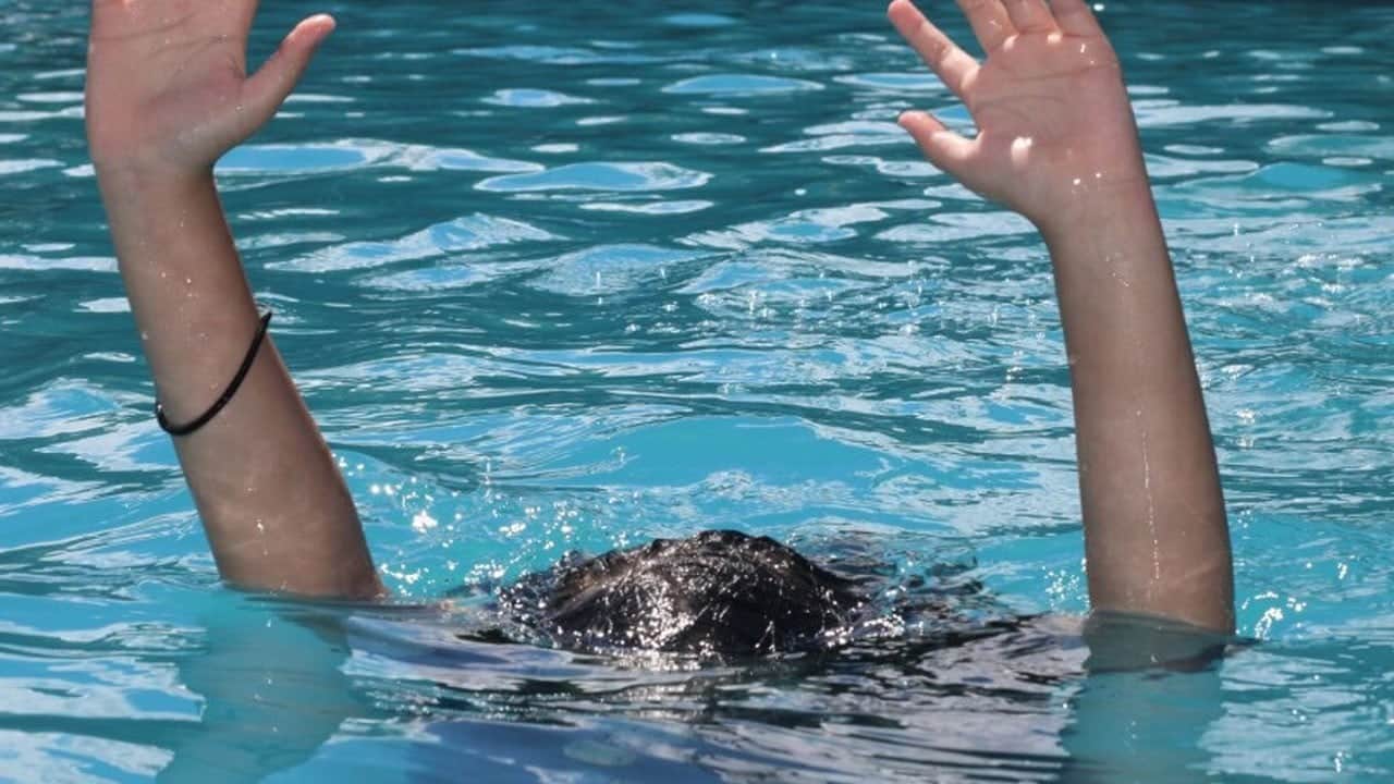Havuzda korkunç olay! 4 yaşındaki çocuk hayatını kaybetti
