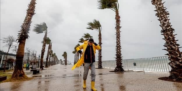 İç Anadolu fırtınaya teslim: Meteoroloji 7. Bölge’den "turuncu" alarm! Kayseri ve çevre illerde hayatı felç edecek rüzgar kapıda