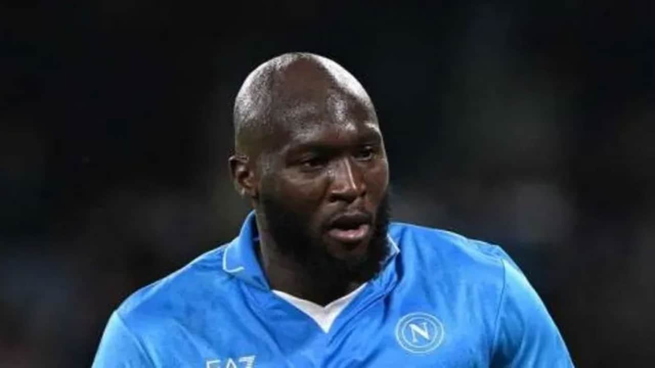 İstanbul’a geliş saati belli oldu! Fenerbahçe, Lukaku'yu açıkladı